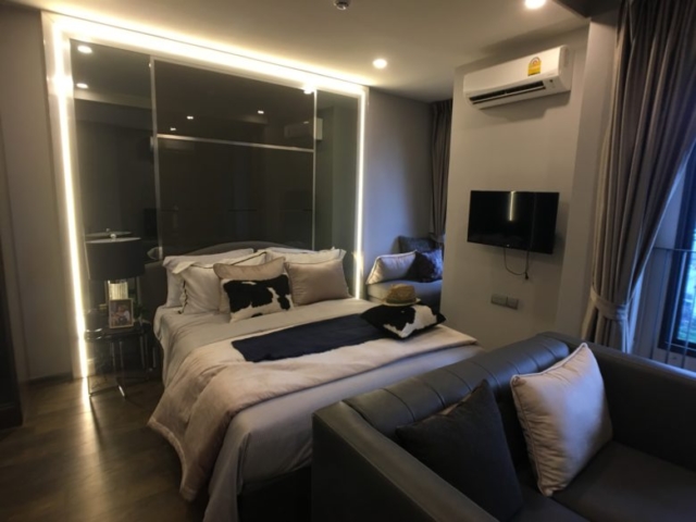 73695577-4E87-45AF-84B0-D2511D215B83